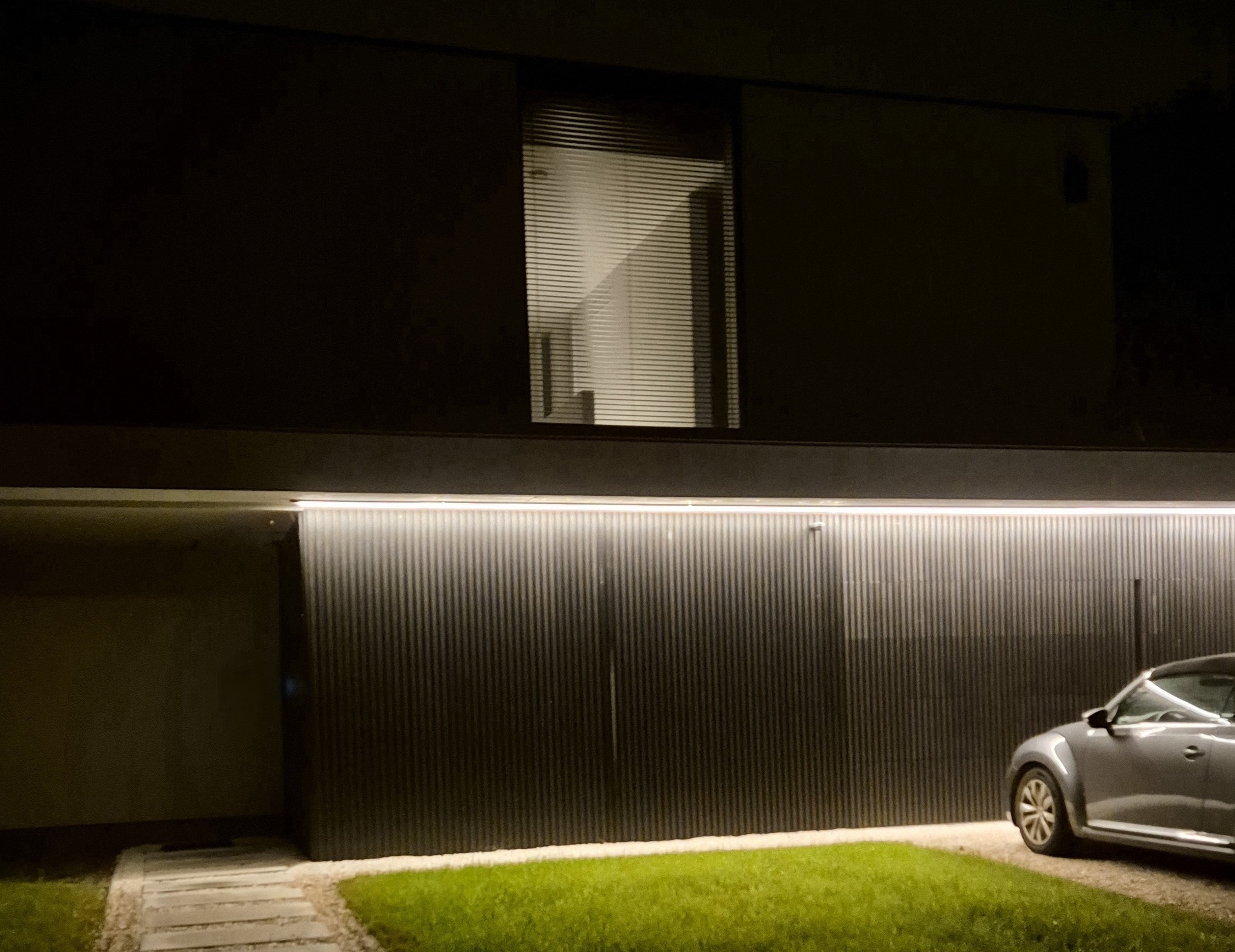 Buiten aanzicht-aluminium-jaloezie-50 mm-