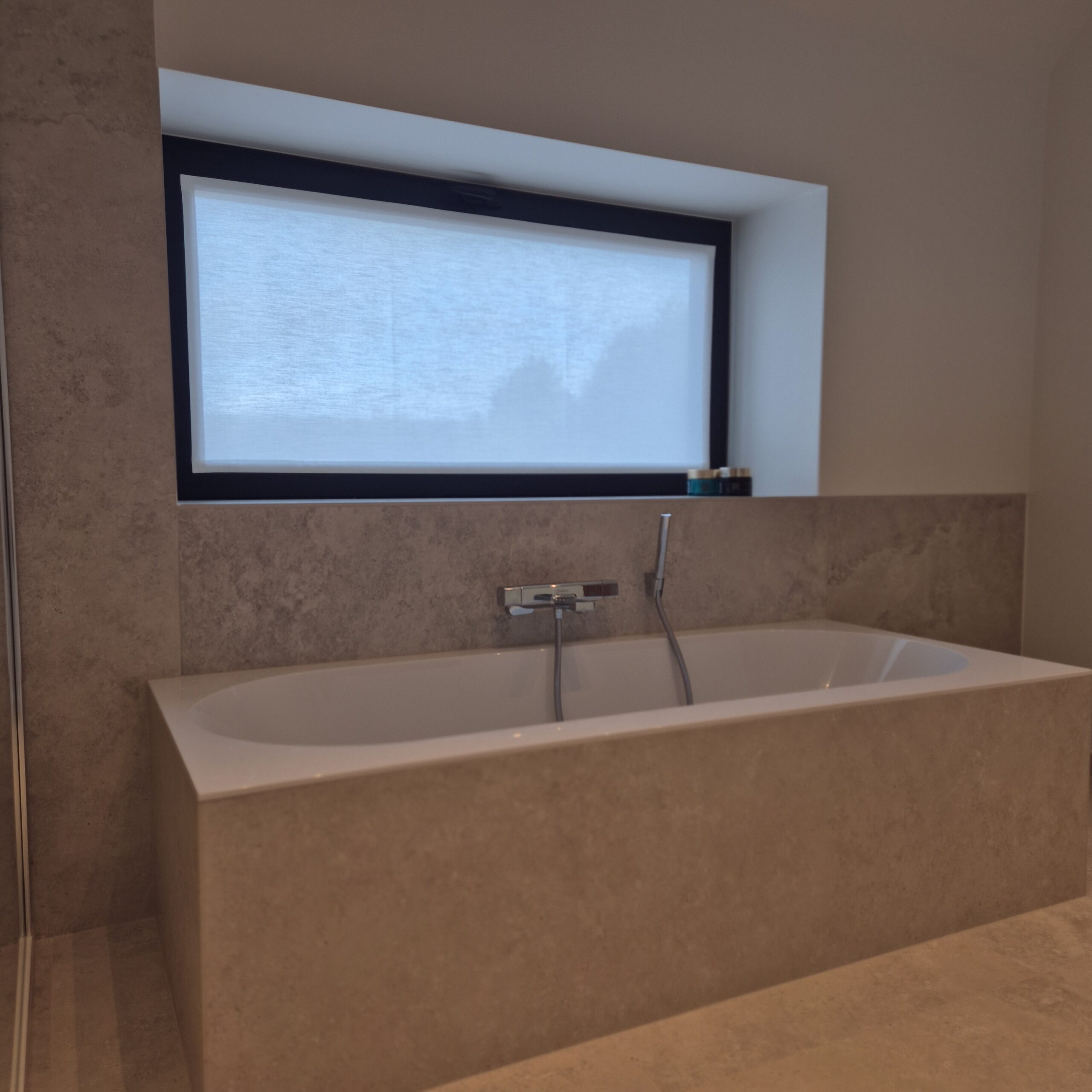 Badkamer-Waterbestendig-waterdoorlatend-gordijn-paneel